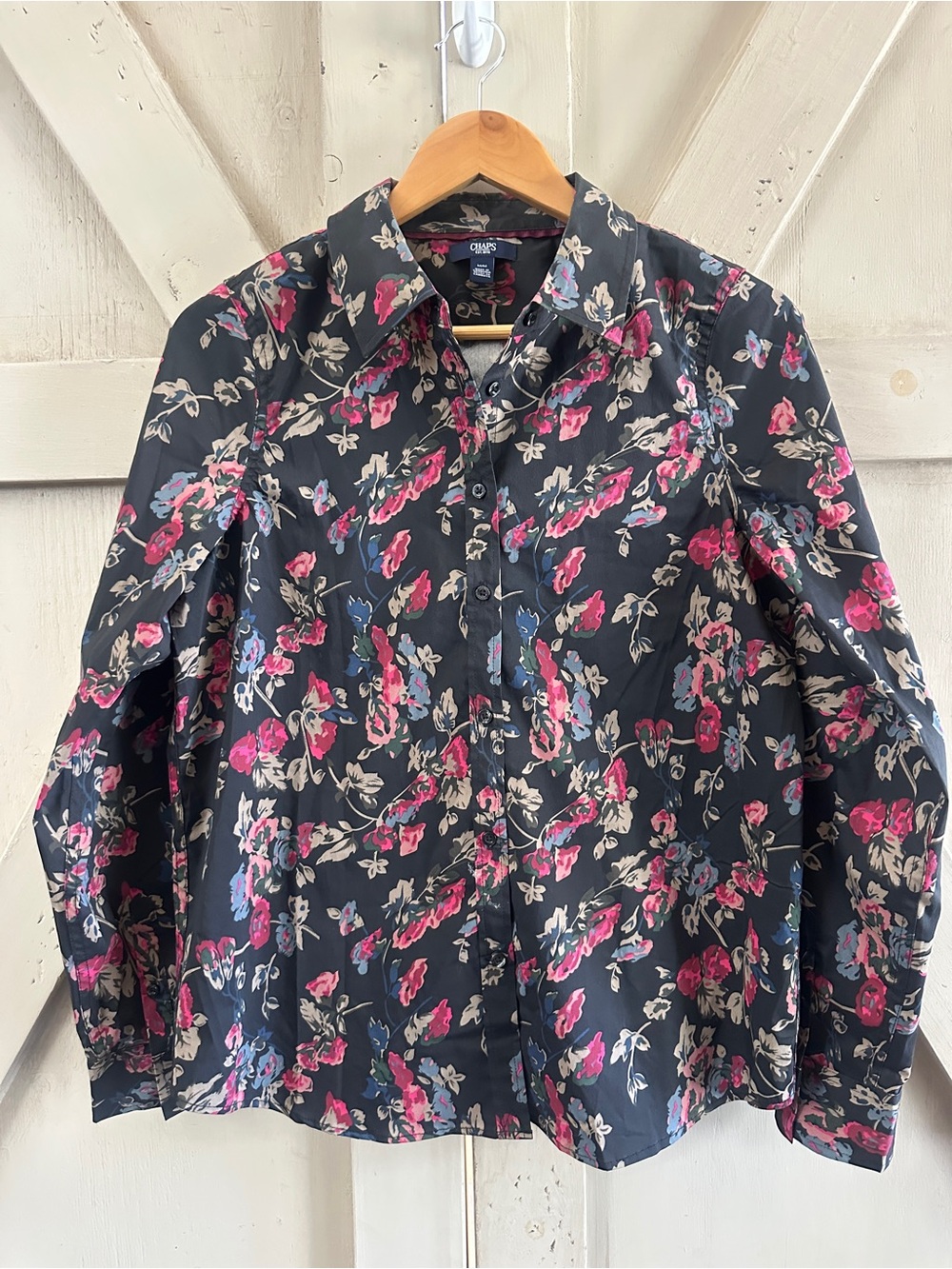 Chaps Floral Button Front Blouse Women’s Medium Black Long Sleeve Stretch Top